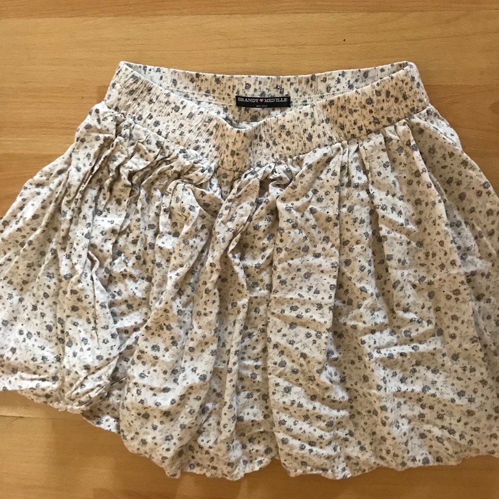 BRANDY MELVILLE SKIRT
